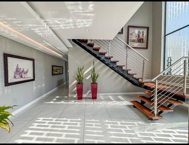4 BEDROOM HOUSE FOR SALE IN MIDSTREAM ESTATE
